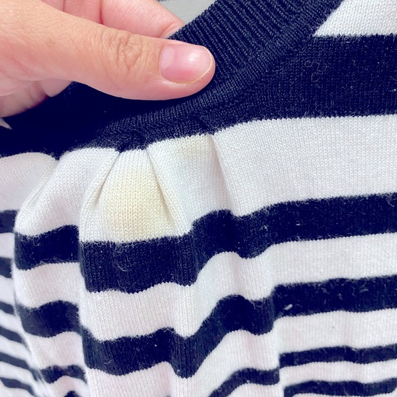 Bebe black & white striped top.  Size M. - Picture 4 of 4